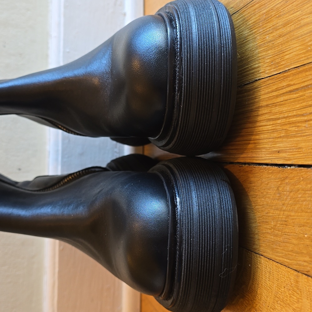 NWOT Free People Heavy Lug Sole Ankle Boots Black Women's 37 (US 7) - Picture 4 of 16